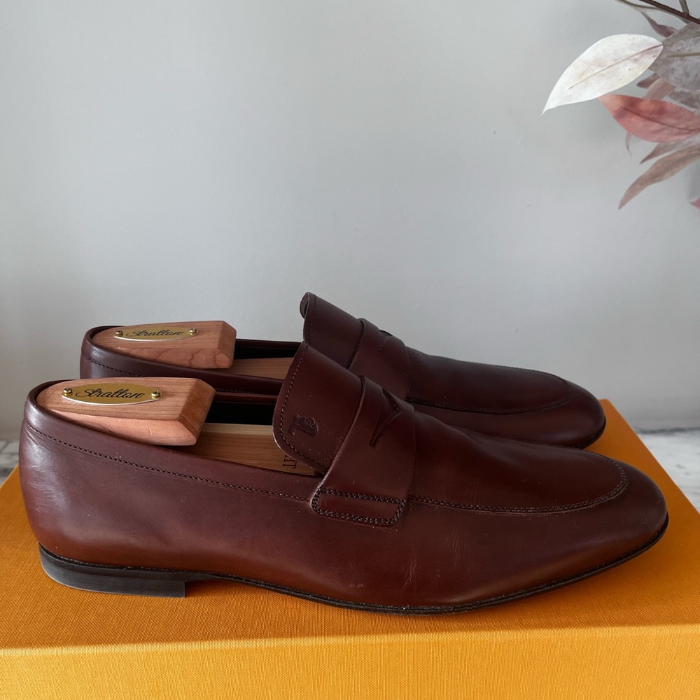 Tod’s leather loafers